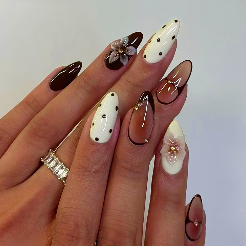 24 stuks afgewerkte amandelvor - Nail Art Pink recensie en prijs