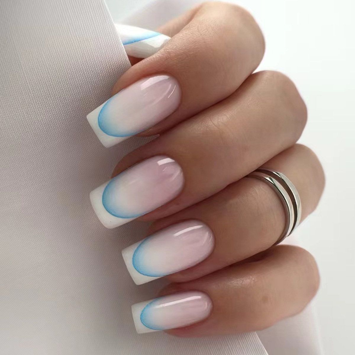 24 stuks afgewerkte nepnagels  - Nail Art Red Cherry recensie en prijs