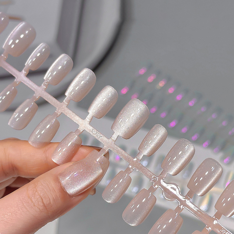 30 Stuks Korte Druk Op Nagels  - Nail Art Full Cat Eye recensie en prijs
